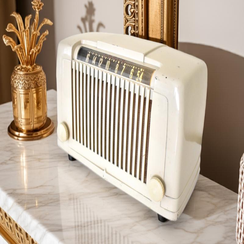 Bianco Ivory Bakelite 1946 Arvin Model 552AN Vacuum Tube AM Radio Sounds Great Excellent Condition!